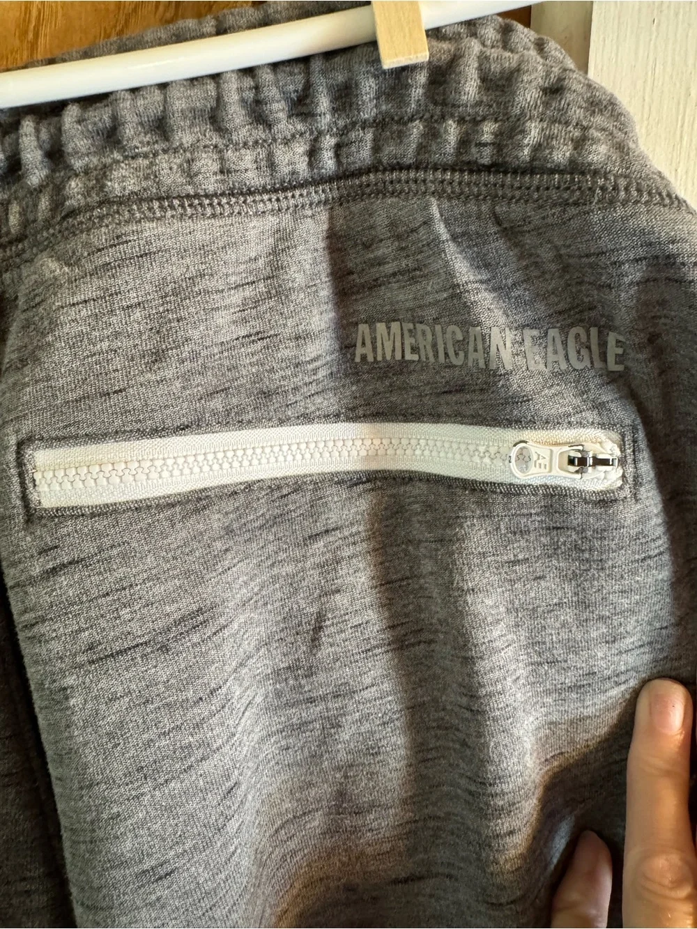 American Eagle Men’s Small Gray Joggers Sweatpants Zip Pockets